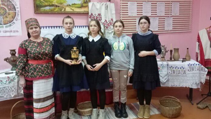 заставка День