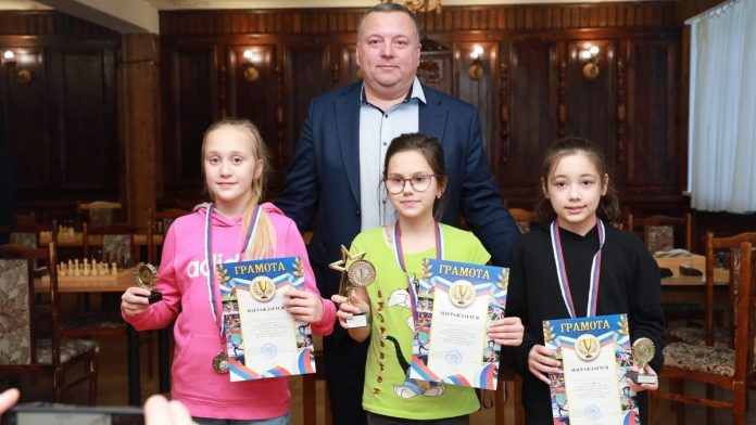 q4GEEUqLQSw_новый размер