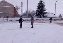 В Чучкове залили каток