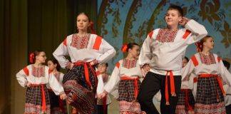 Чучковцы провожали 2025 год показом представления «Как стрелец Чучко счастье искал»