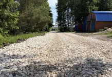 В поселке Чучково ремонтируют дорогу на улице Юбилейной