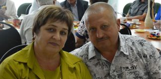 В Чучкове рубиновую свадьбу отмечает семья Сафроновых