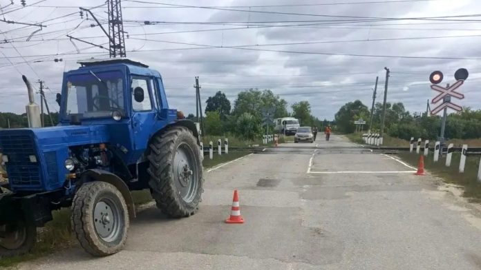 ДТП поезд и трактор. Чучково. 18.7.26_2