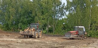 В Чучкове по инициативе жителей начали благоустраивать стадион