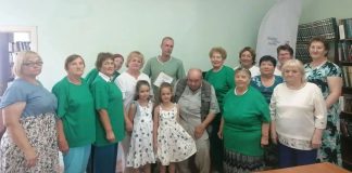 Чучковские «серебряные» волонтеры встретились с участником СВО