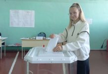 Студентка Надежда Кузнецова из Чучкова: «К принятию решений отношусь серьезно, а сегодня особенно: это мои первые выборы»