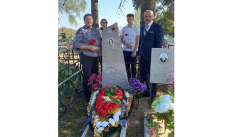 На-могиле-Кокорева